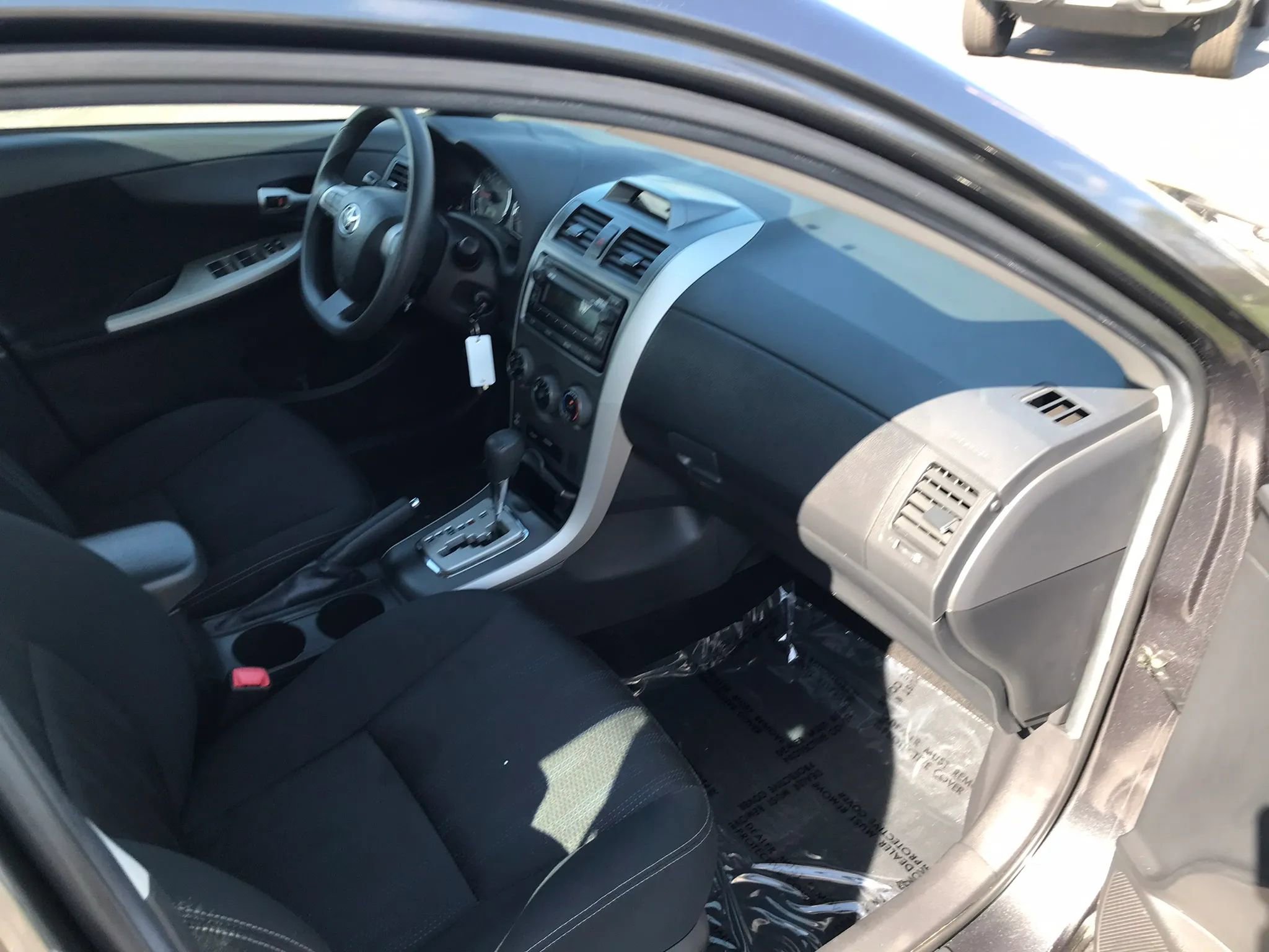 Used 2012 Toyota Corolla S image 39