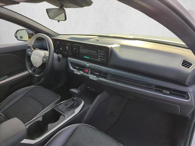 Used 2025 Kia K4 GT-Line FWD image 28