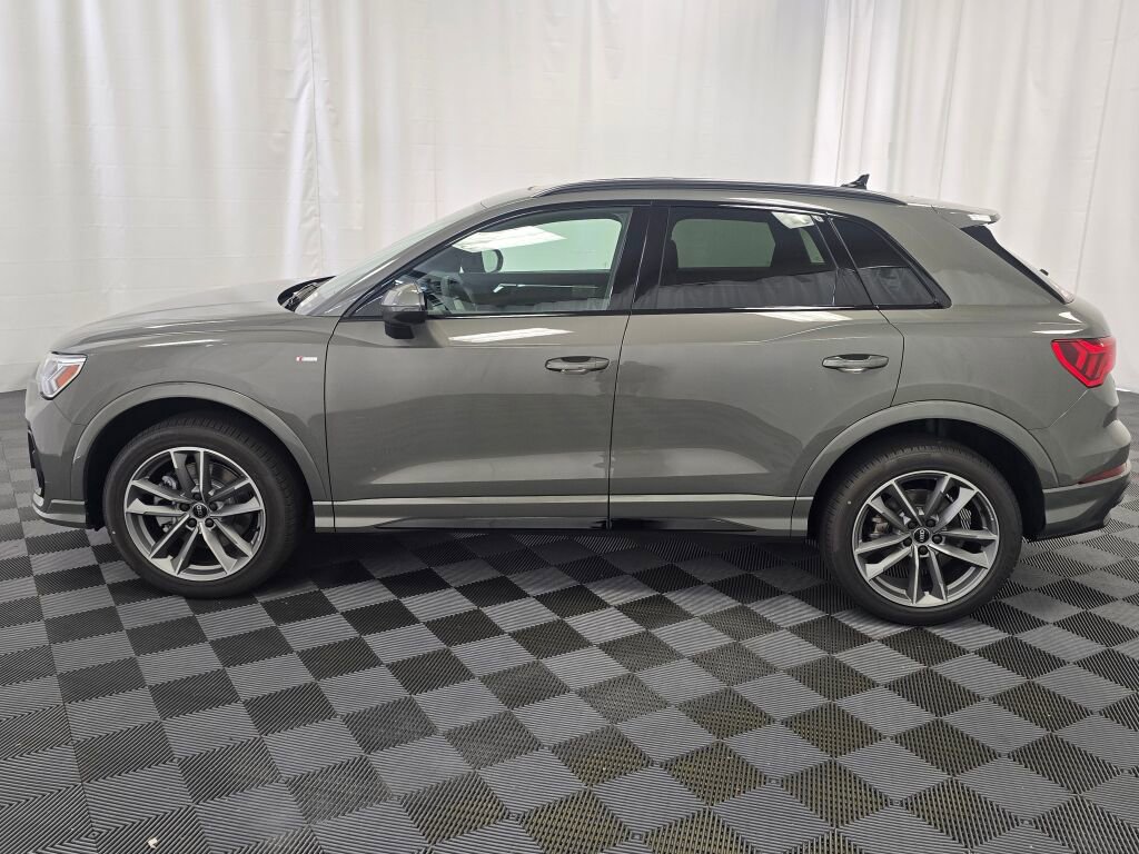 New 2025 Audi Q3 2.0T Premium image 3