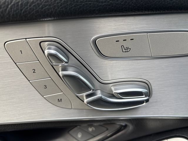 Used 2020 Mercedes-Benz GLC 300 4MATIC image 14