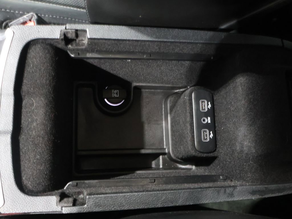 Used 2018 Dodge Charger GT image 38