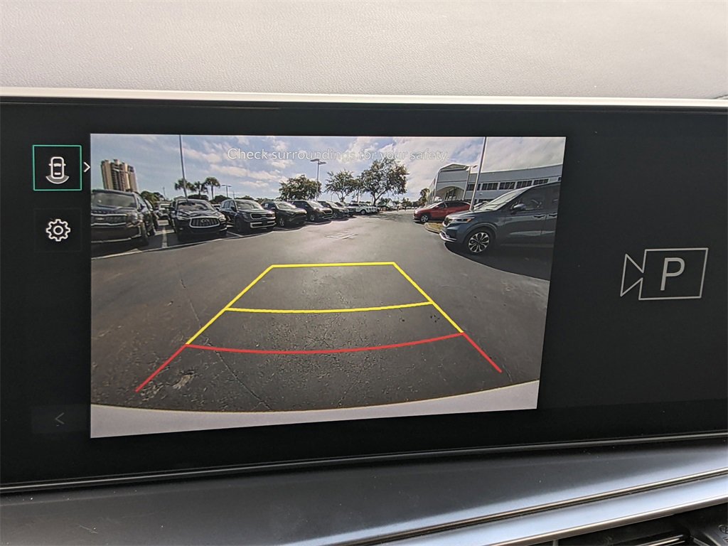 Certified 2025 Kia Sorento LX image 22