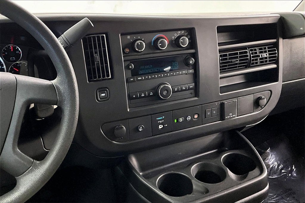 Used 2020 Chevrolet Express 2500 LT w/ LT Preferred Equipment Group image 5