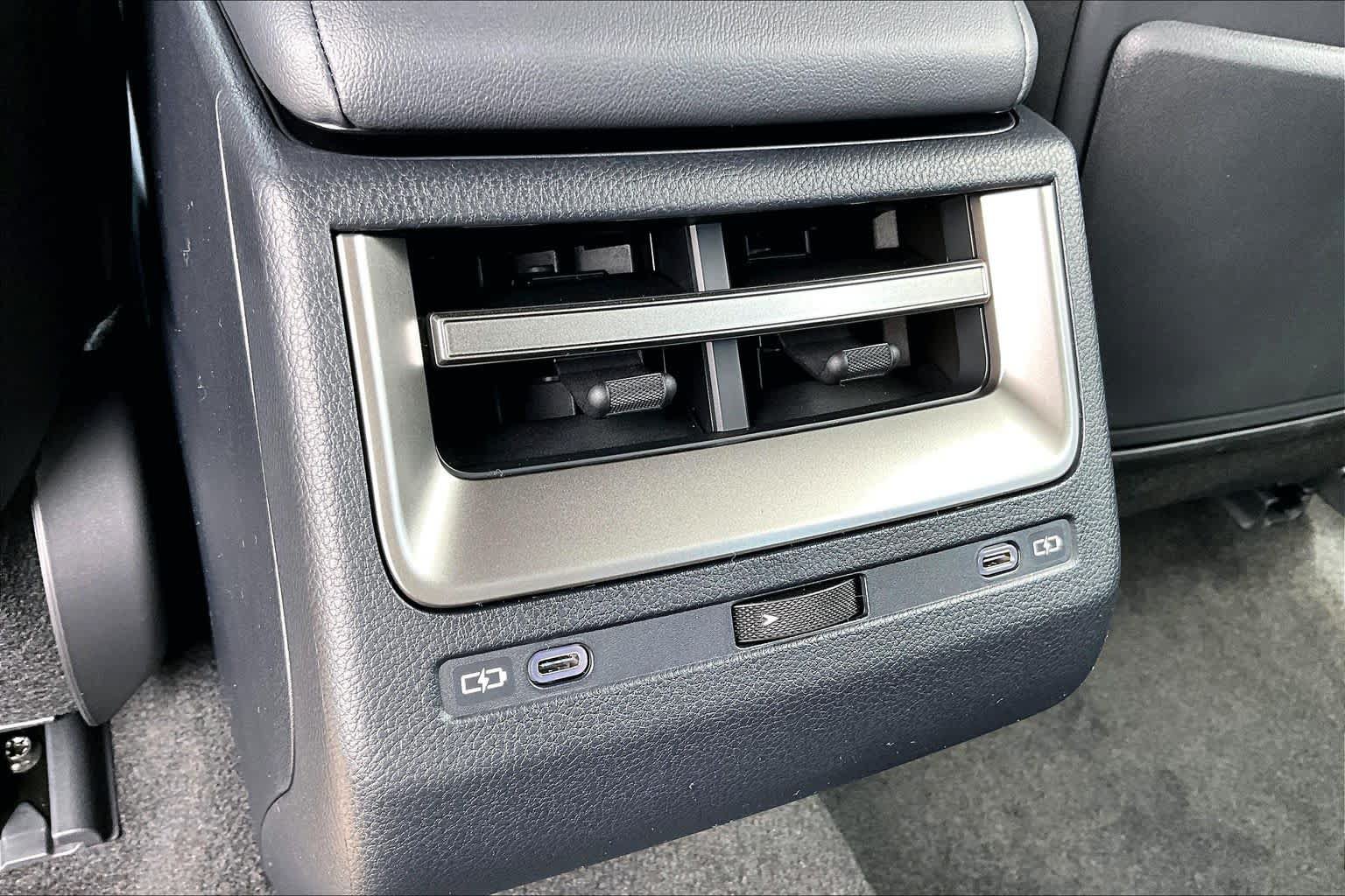 New 2026 Lexus ES 350e FWD image 13