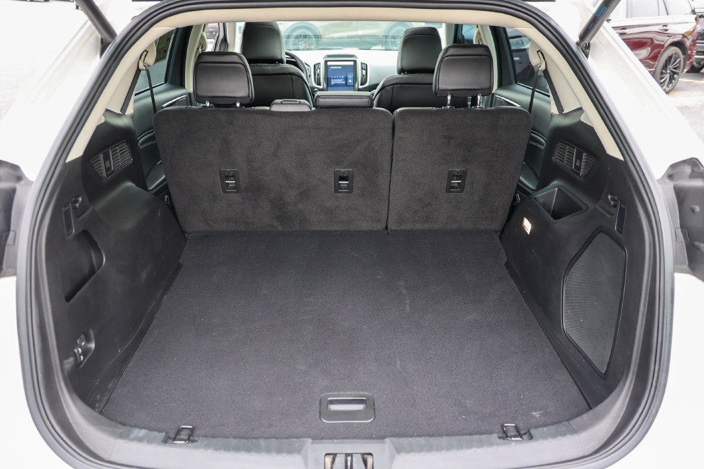 Certified 2023 Ford Edge Titanium w/ Class II Trailer Tow Package AWD/4WD image 39