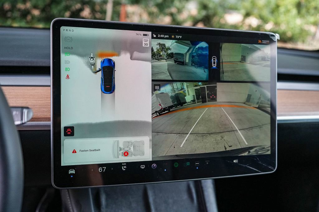 Used 2023 Tesla Model Y Long Range image 21