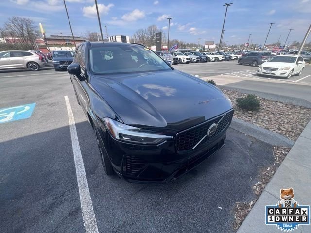 Used 2023 Volvo XC60 B5 Plus w/ Climate Package image 3