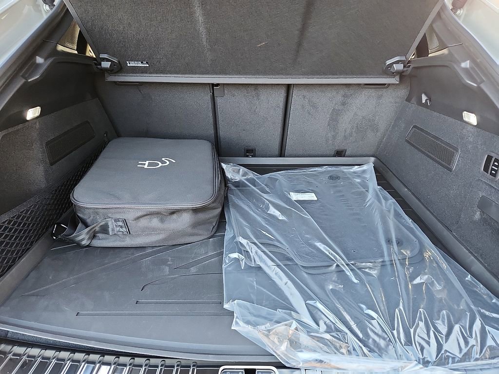 New 2026 Porsche Cayenne Turbo image 24