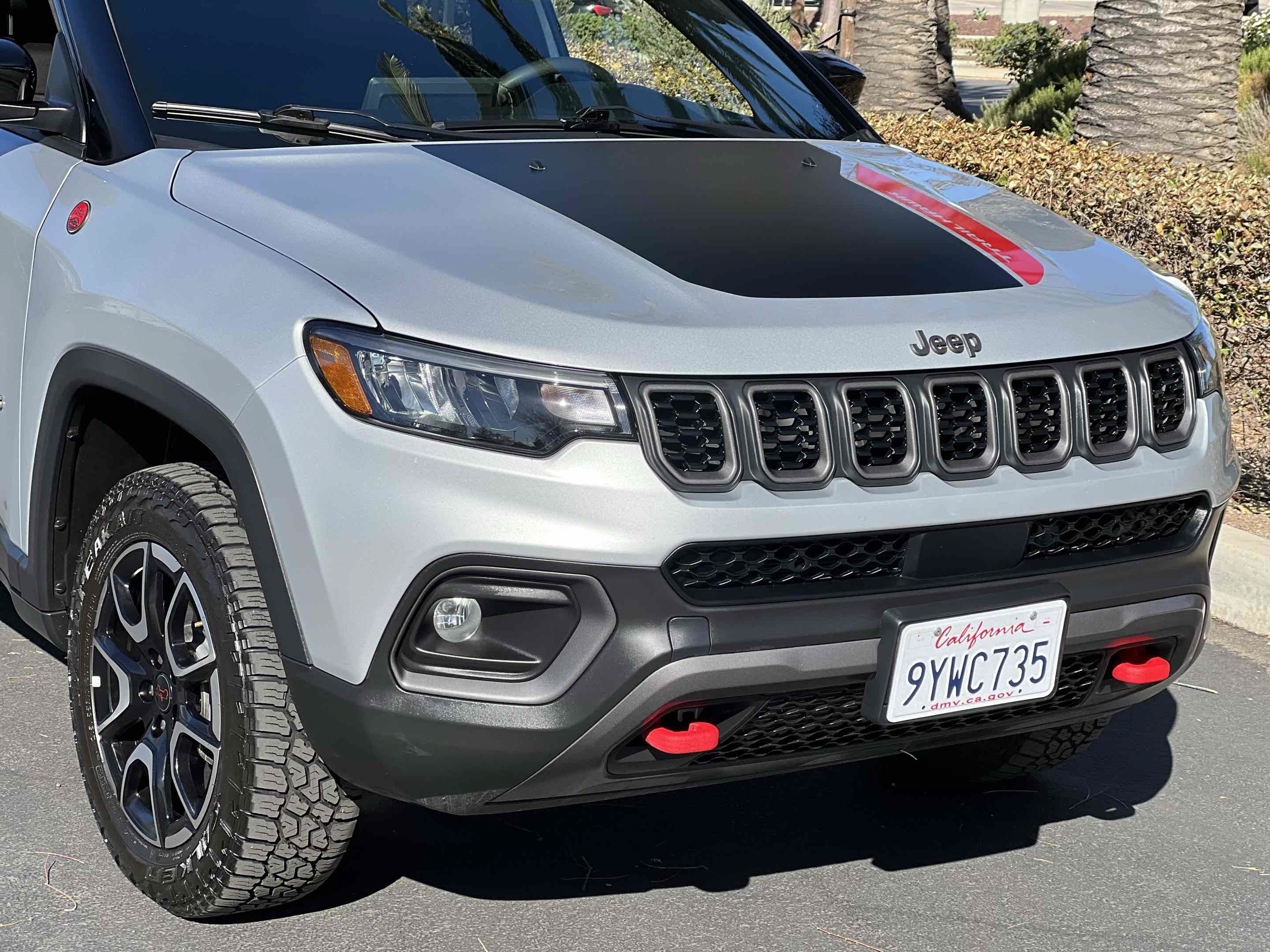 Used 2025 Jeep Compass Trailhawk AWD/4WD image 52