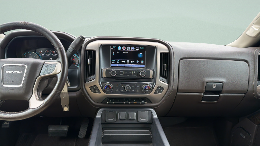 Used 2019 GMC Sierra 2500 Denali AWD/4WD image 12
