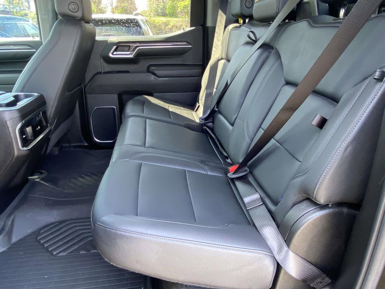 Used 2024 Chevrolet Silverado 1500 LTZ AWD/4WD image 11