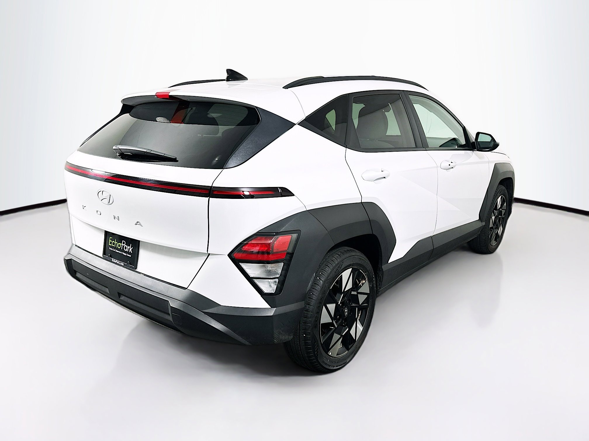 Used 2025 Hyundai Kona SEL image 9