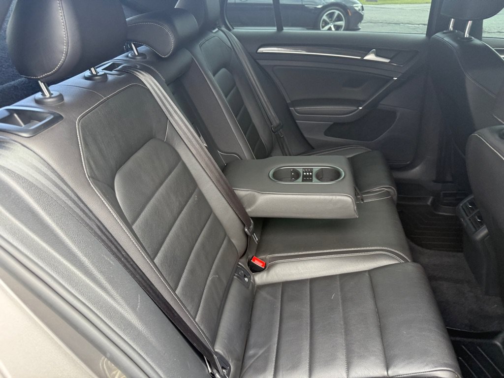 Used 2016 Volkswagen Golf 4-Door AWD/4WD image 62