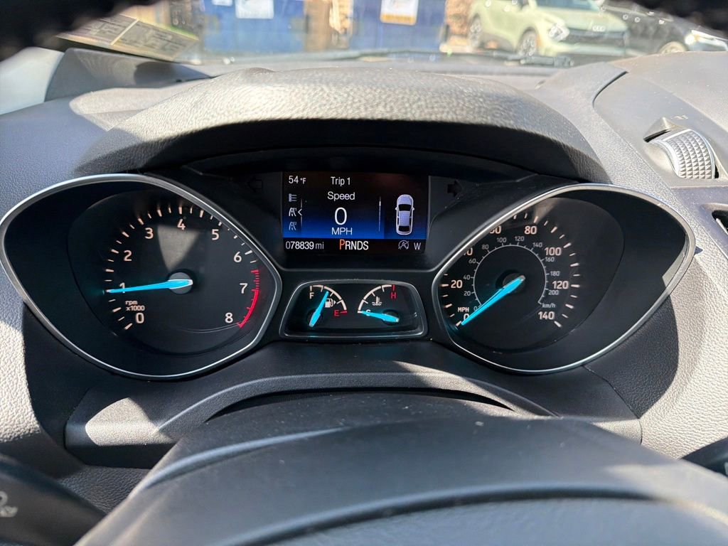 Used 2017 Ford Escape Titanium image 17