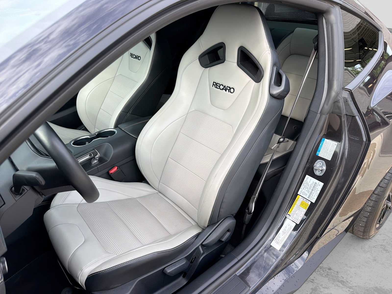 Used 2024 Ford Mustang GT Premium w/ GT Performance Package RWD image 15