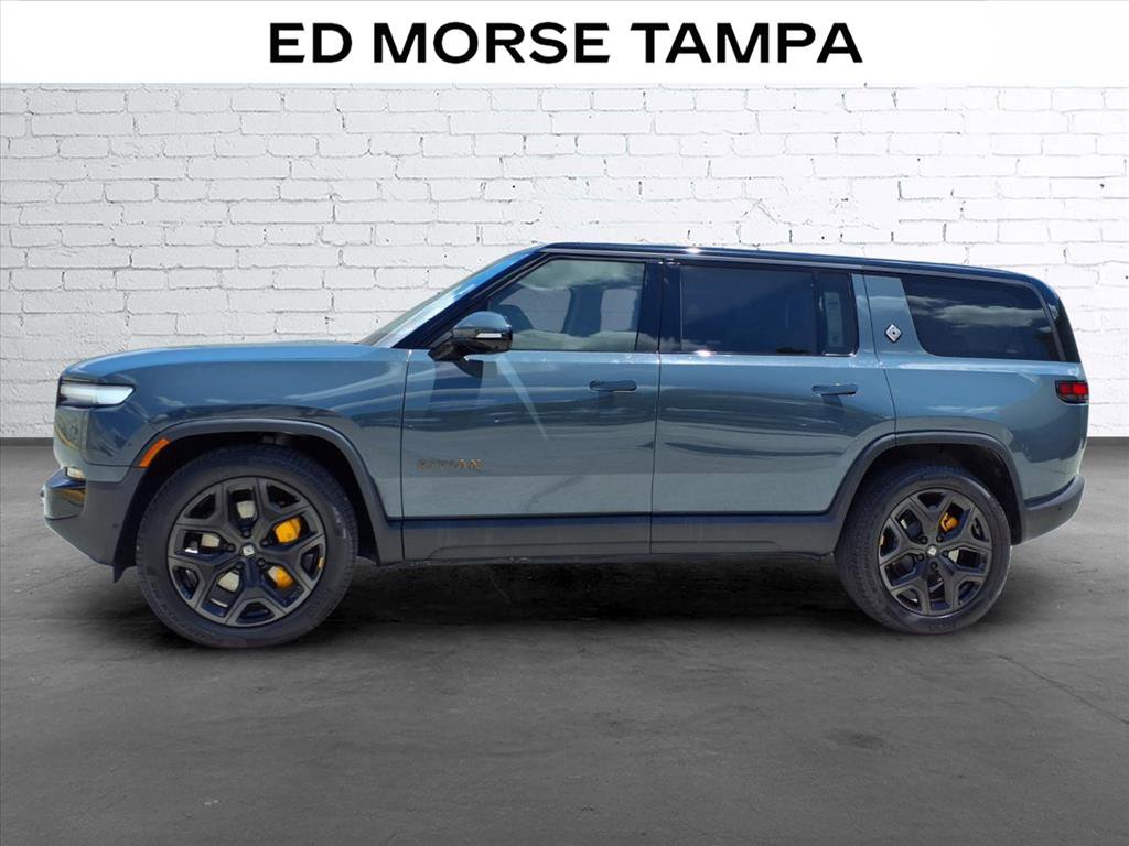 Used 2025 Rivian R1S Premium AWD/4WD image 2