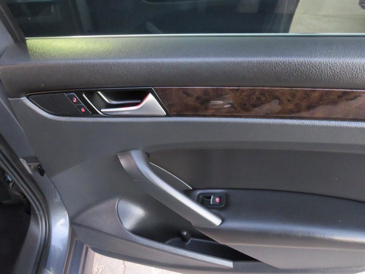 Used 2014 Volkswagen Passat TDI SEL Premium FWD image 31