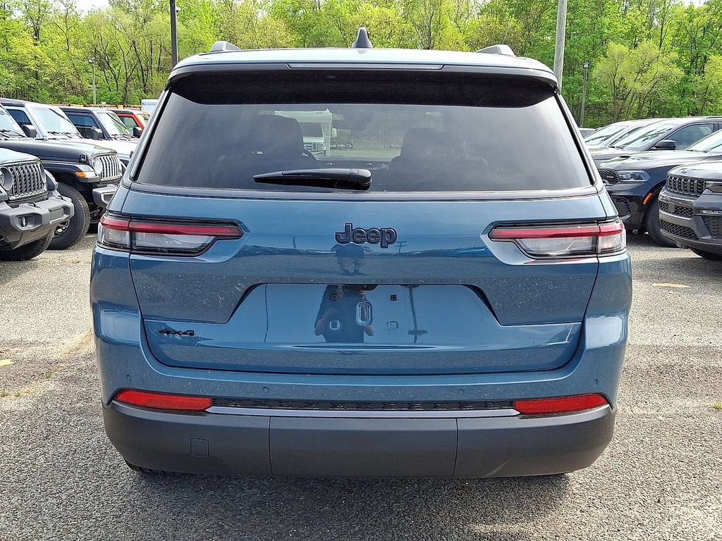 New 2026 Jeep Grand Cherokee L Limited w/ Limited Altitude Package AWD/4WD image 6
