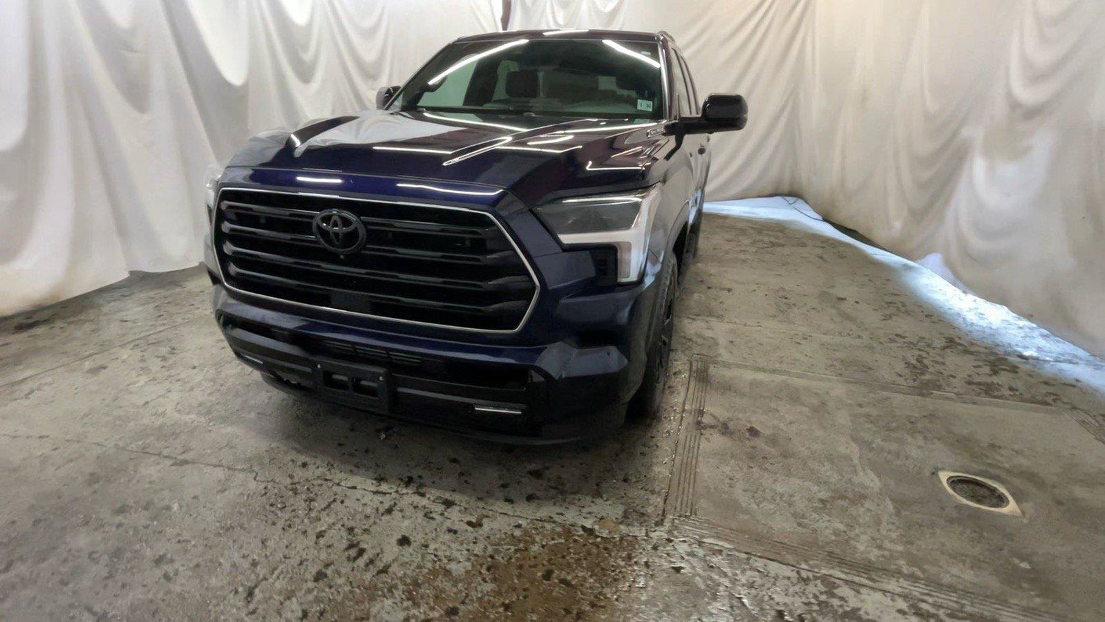 Used 2025 Toyota Sequoia Limited w/ TRD Off-Road Package AWD/4WD image 14