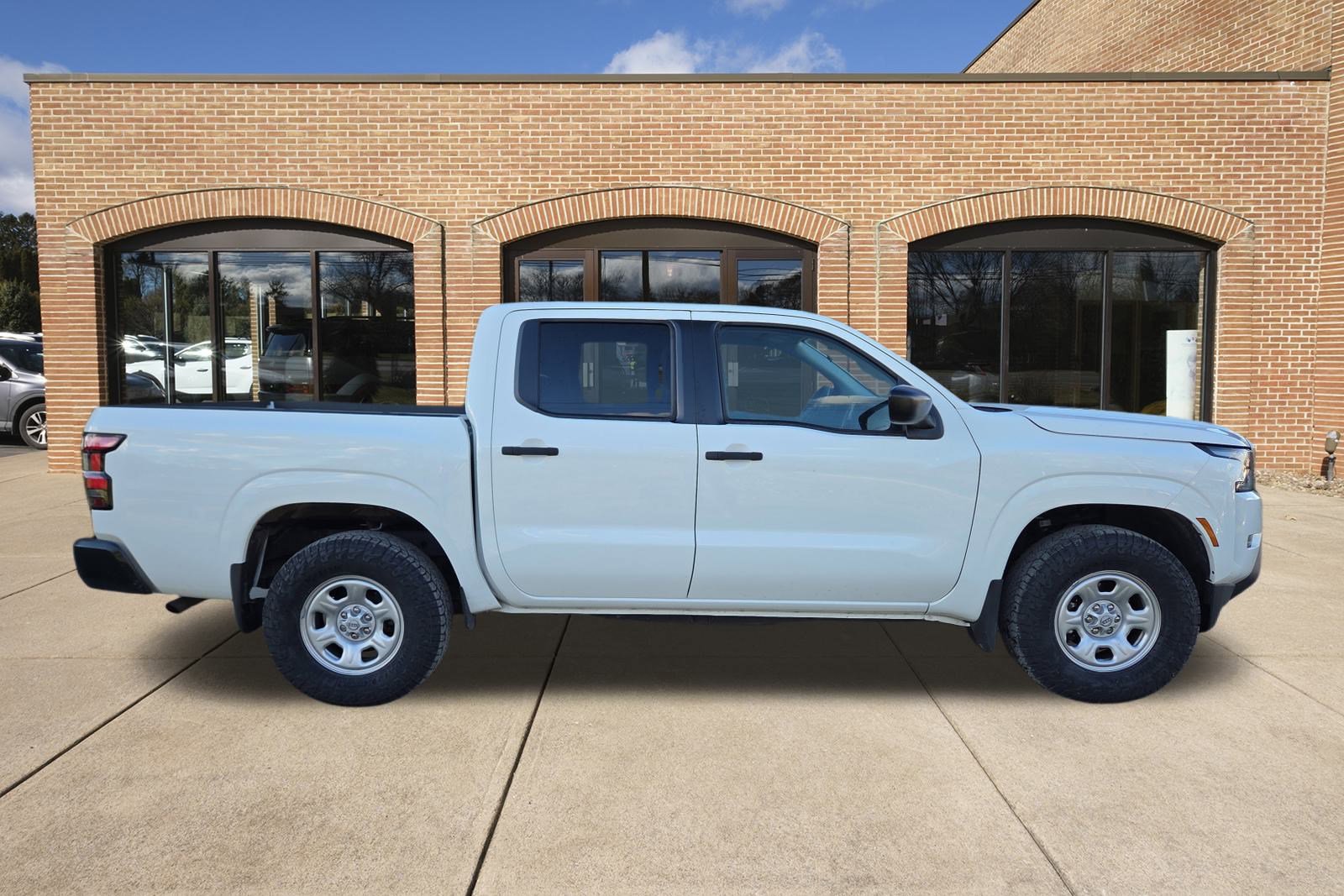 Used 2022 Nissan Frontier S w/ Technology Package video 2