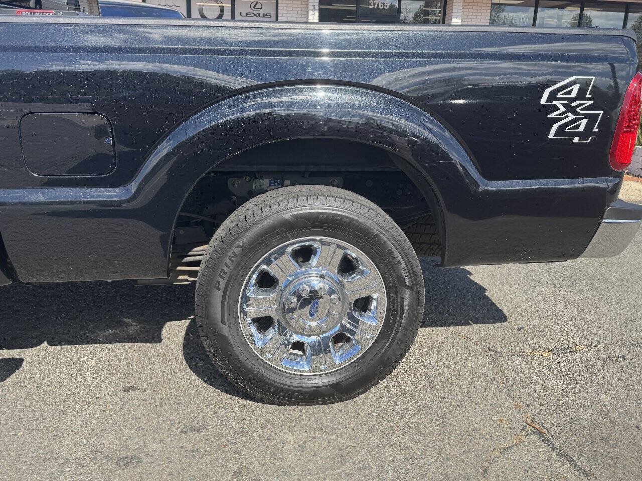Used 2015 Ford F250 Lariat w/ Chrome Package AWD/4WD image 24