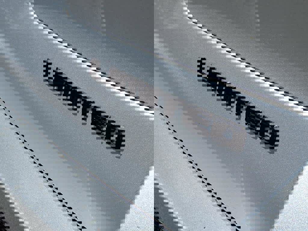 Used 2025 Jeep Grand Cherokee L Limited w/ Black Appearance Package image 11