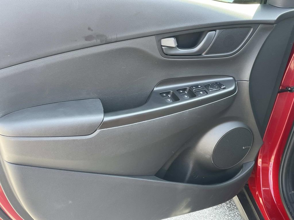 Used 2021 Hyundai Kona SEL Plus image 14