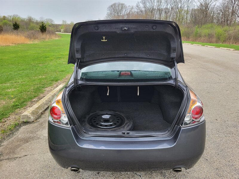 Used 2012 Nissan Altima 2.5 S FWD image 10