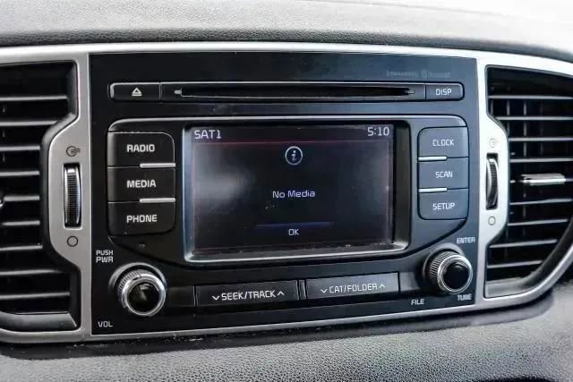 Used 2019 Kia Sportage LX FWD image 32