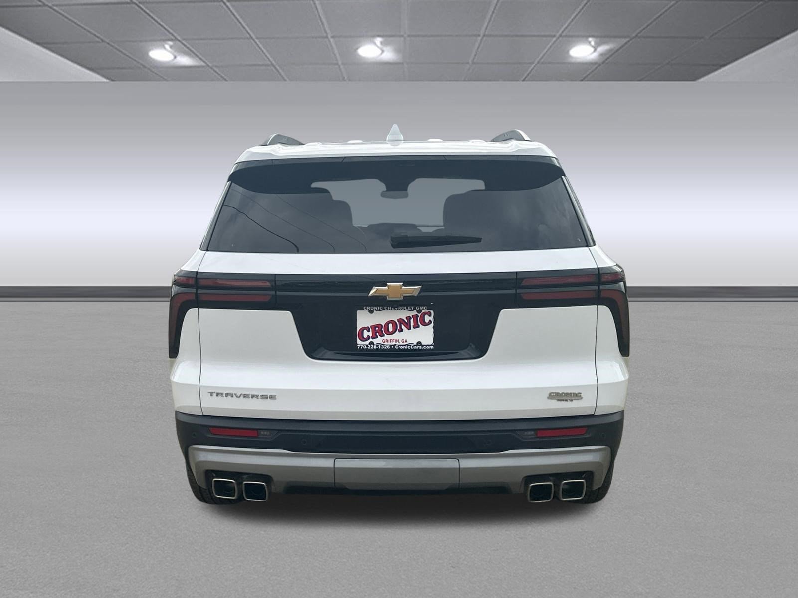 Used 2025 Chevrolet Traverse LT FWD image 4