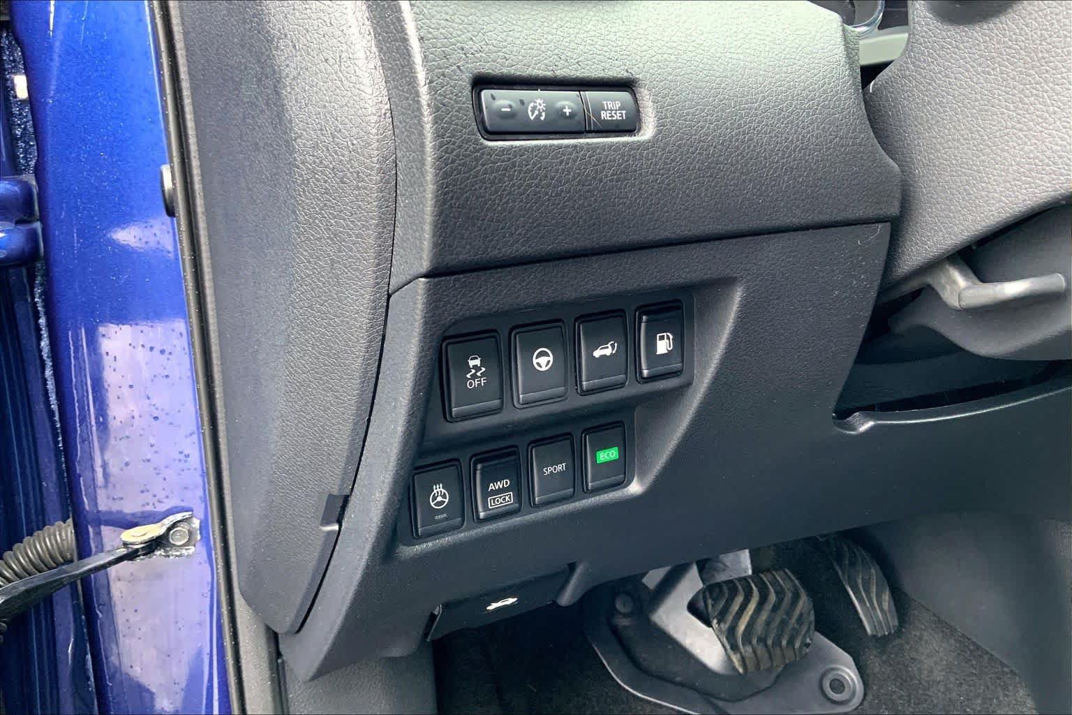 Used 2019 Nissan Rogue SL AWD/4WD image 37
