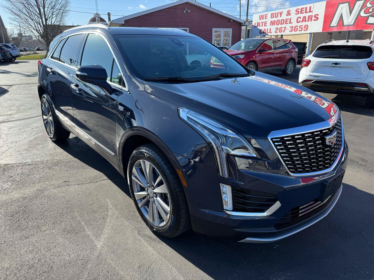 Used 2024 Cadillac XT5 Premium Luxury AWD/4WD image 3