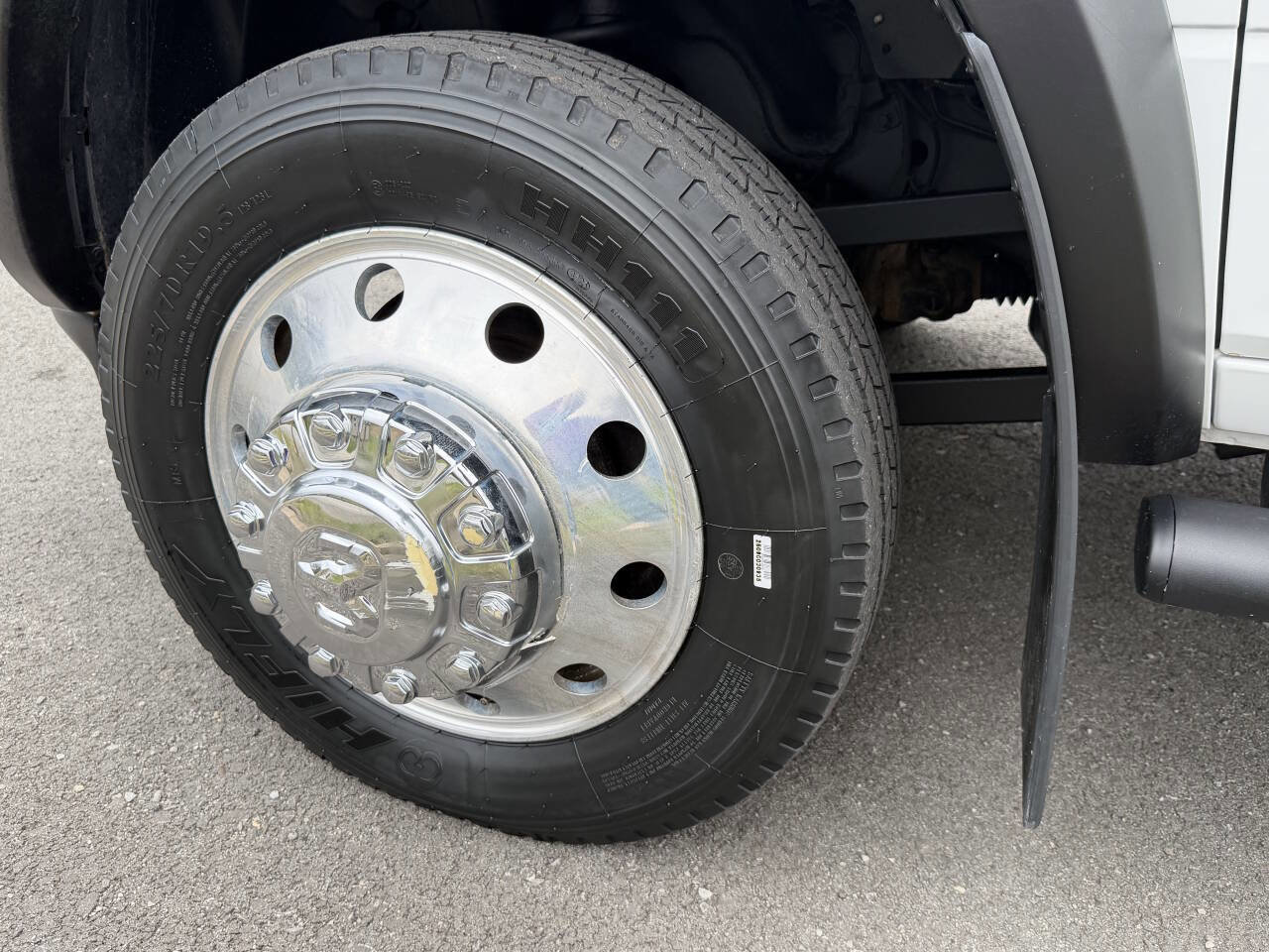 Used 2020 RAM 5500 Tradesman w/ Chrome Appearance Group image 23