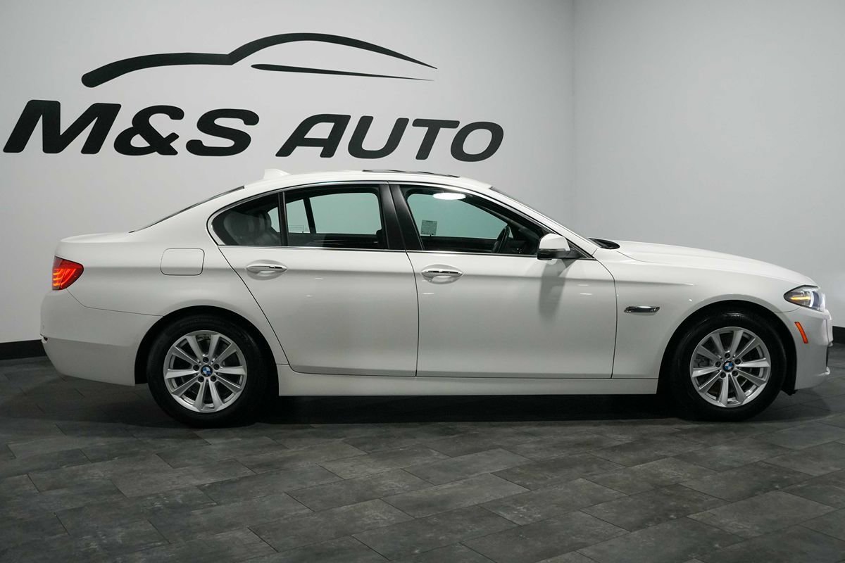Used 2015 BMW 528i Sedan RWD image 6