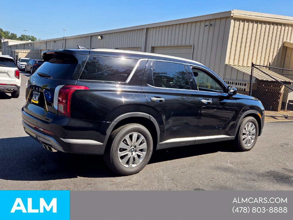 Used 2025 Hyundai Palisade SEL FWD image 13