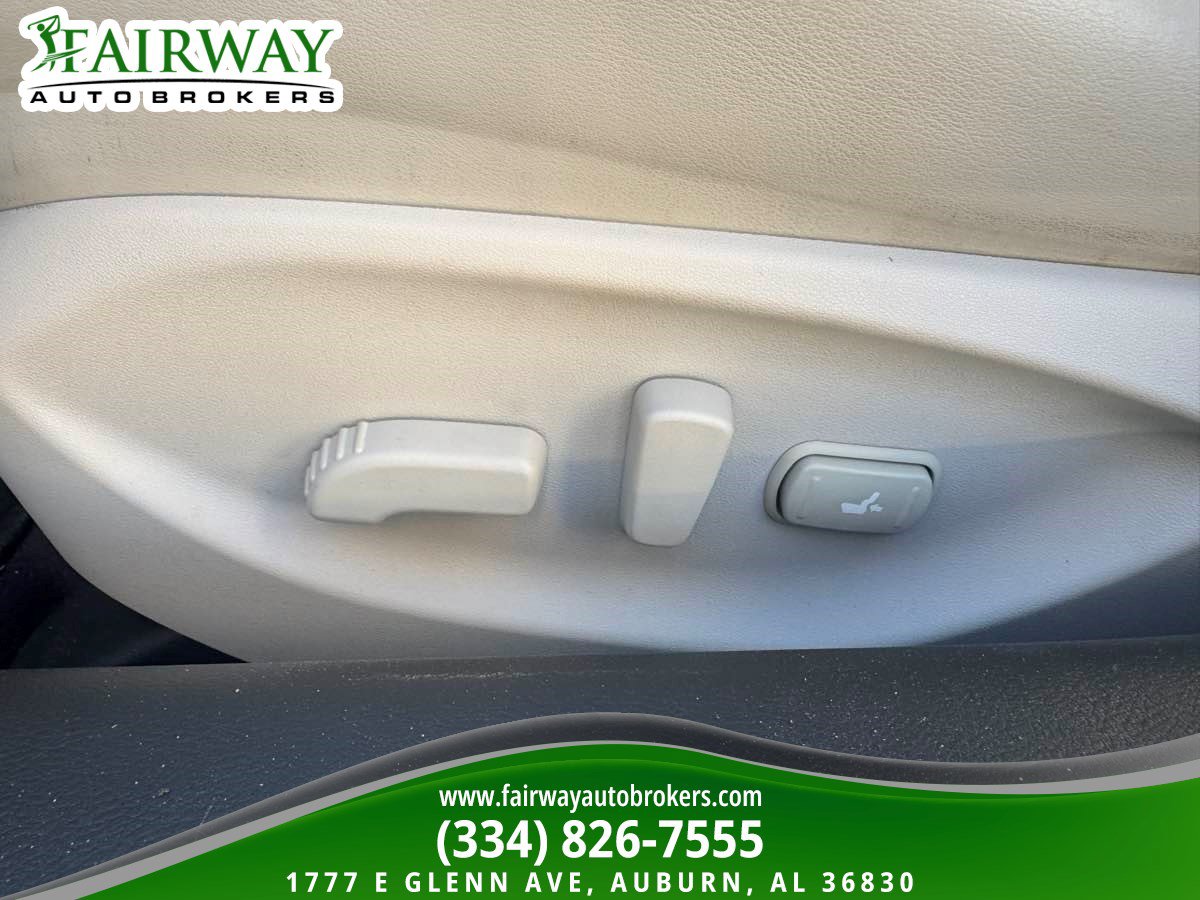 Used 2022 INFINITI Q50 Sensory image 15