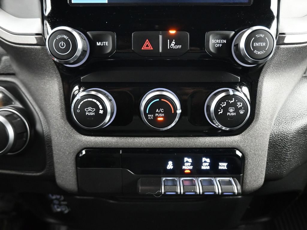 Used 2025 RAM 1500 Tradesman w/ Night Edition AWD/4WD image 21