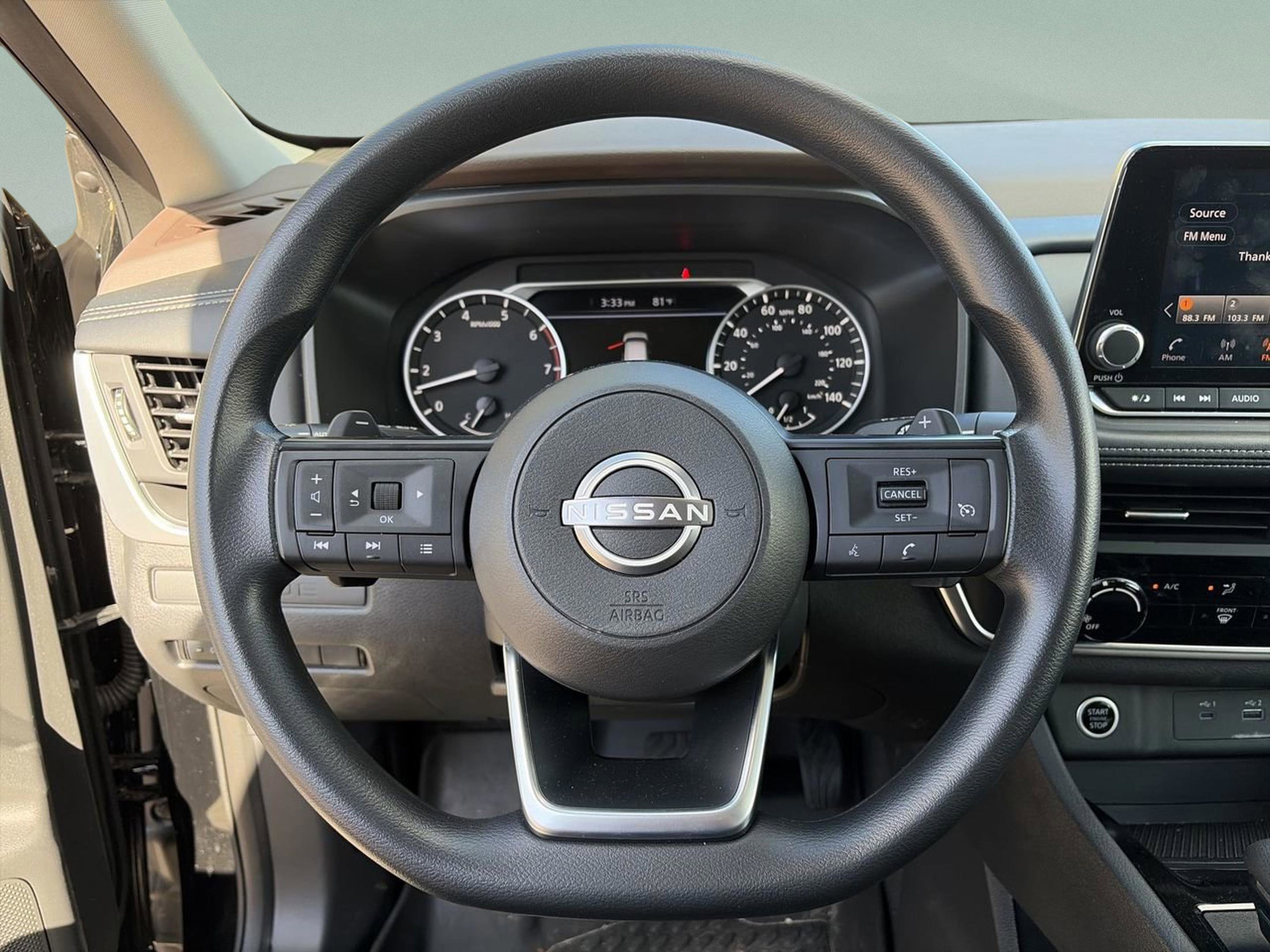 Used 2023 Nissan Rogue S image 9