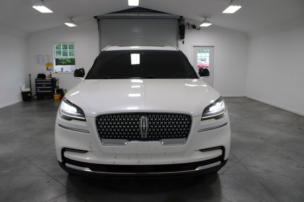 Used 2022 Lincoln Aviator Reserve w/ Equipment Group 201A AWD/4WD image 3