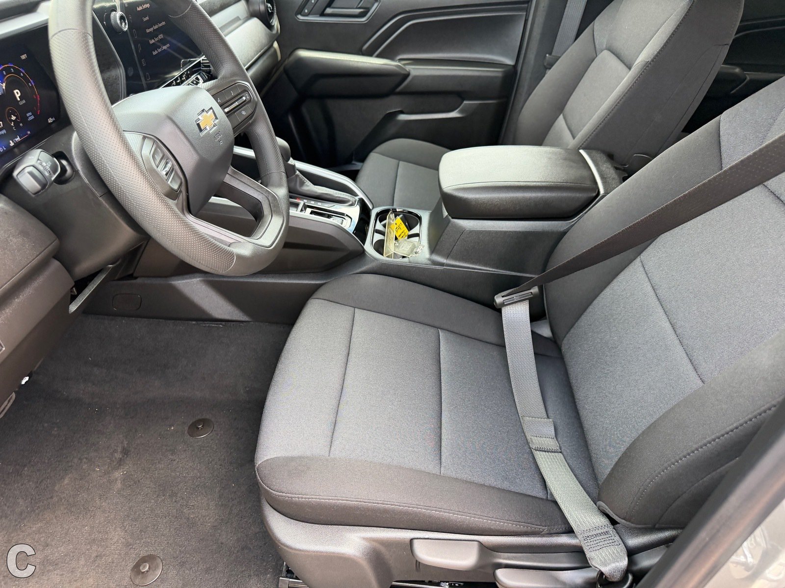 Used 2026 Chevrolet Colorado W/T RWD image 16