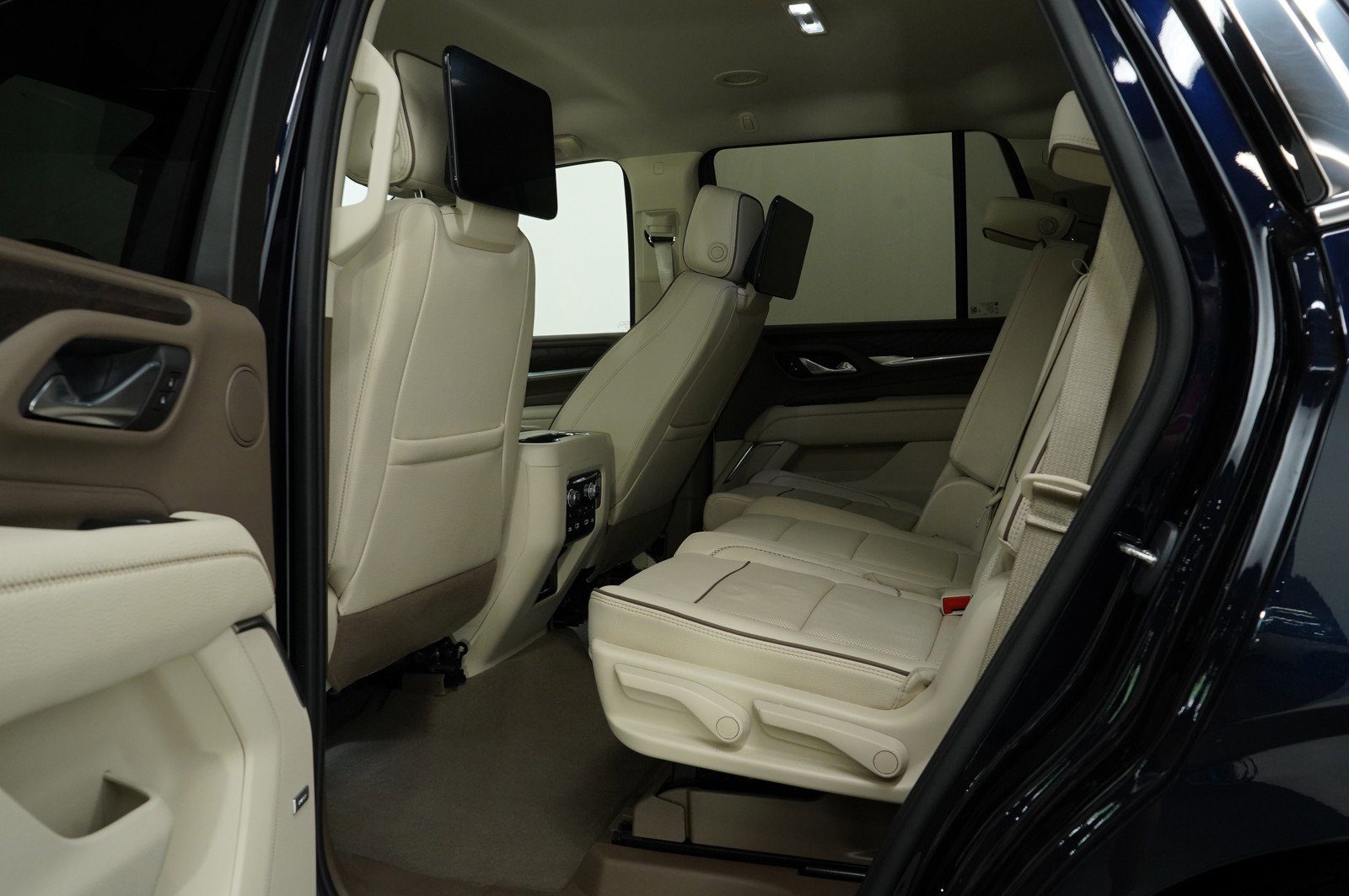 Used 2023 GMC Yukon Denali image 19