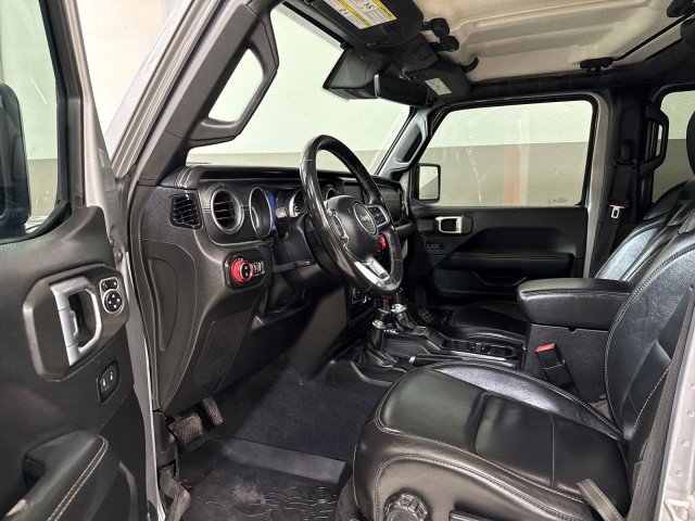 Used 2020 Jeep Gladiator Overland image 12