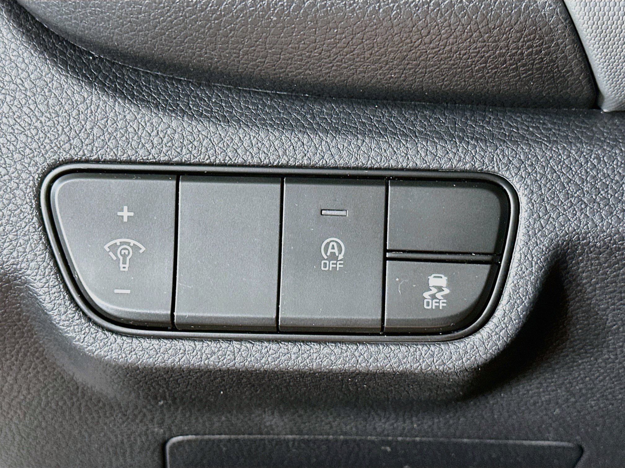 Used 2026 Kia Seltos LX FWD image 16