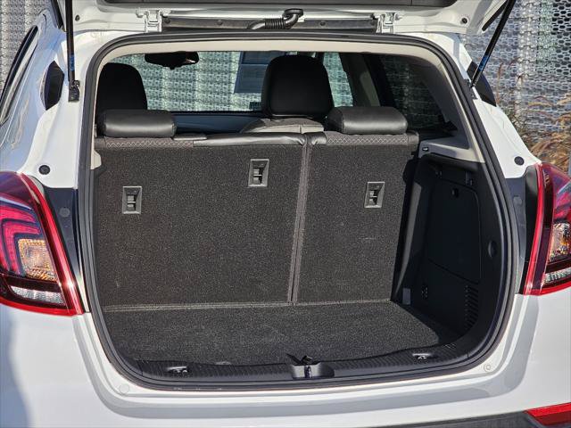 Used 2022 Buick Encore Preferred w/ Safety Package FWD image 7