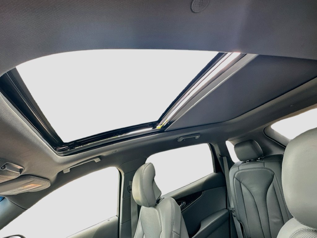 Used 2019 Lincoln Nautilus Reserve AWD/4WD image 22