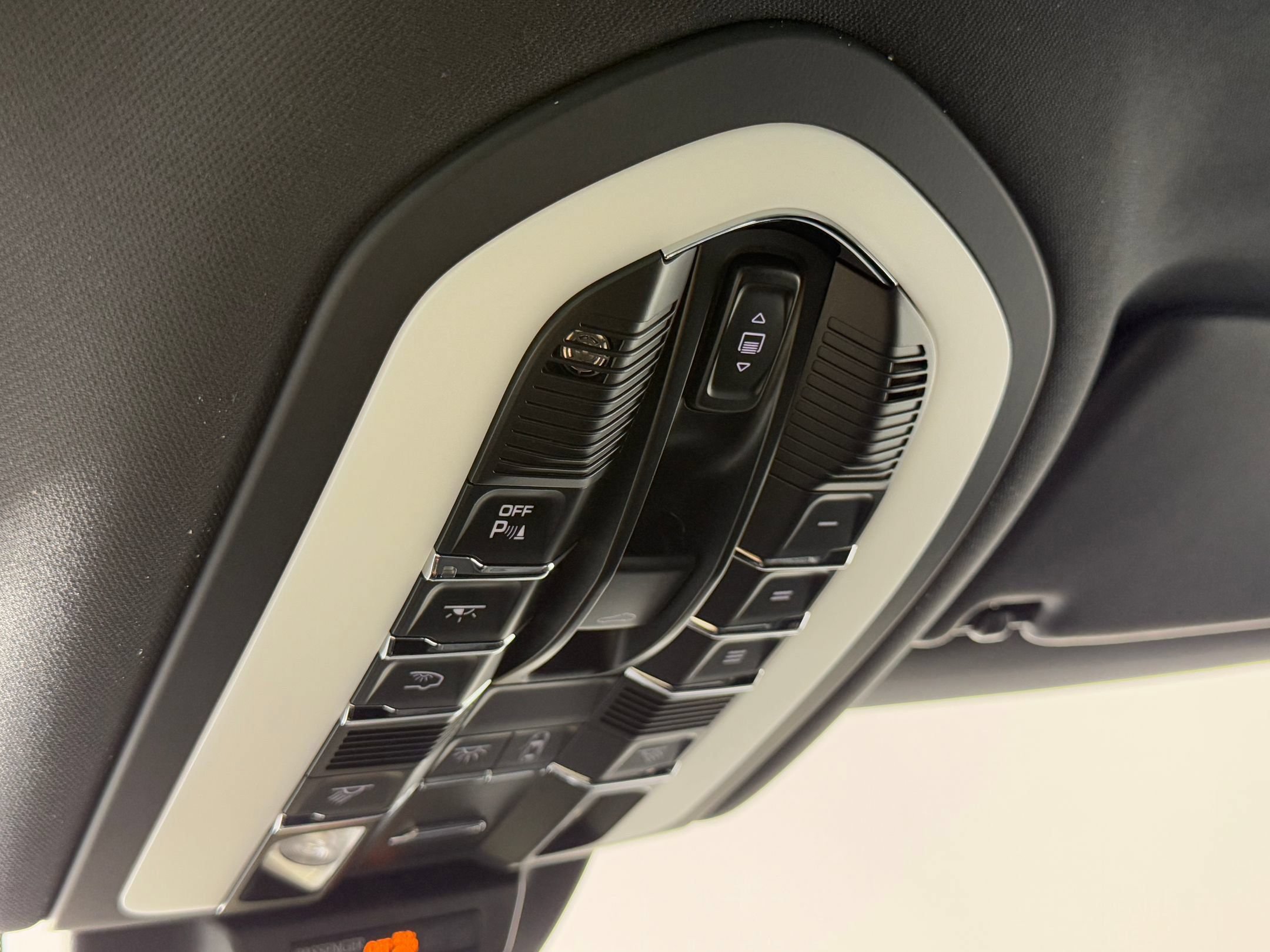Certified 2026 Porsche Macan AWD/4WD image 29