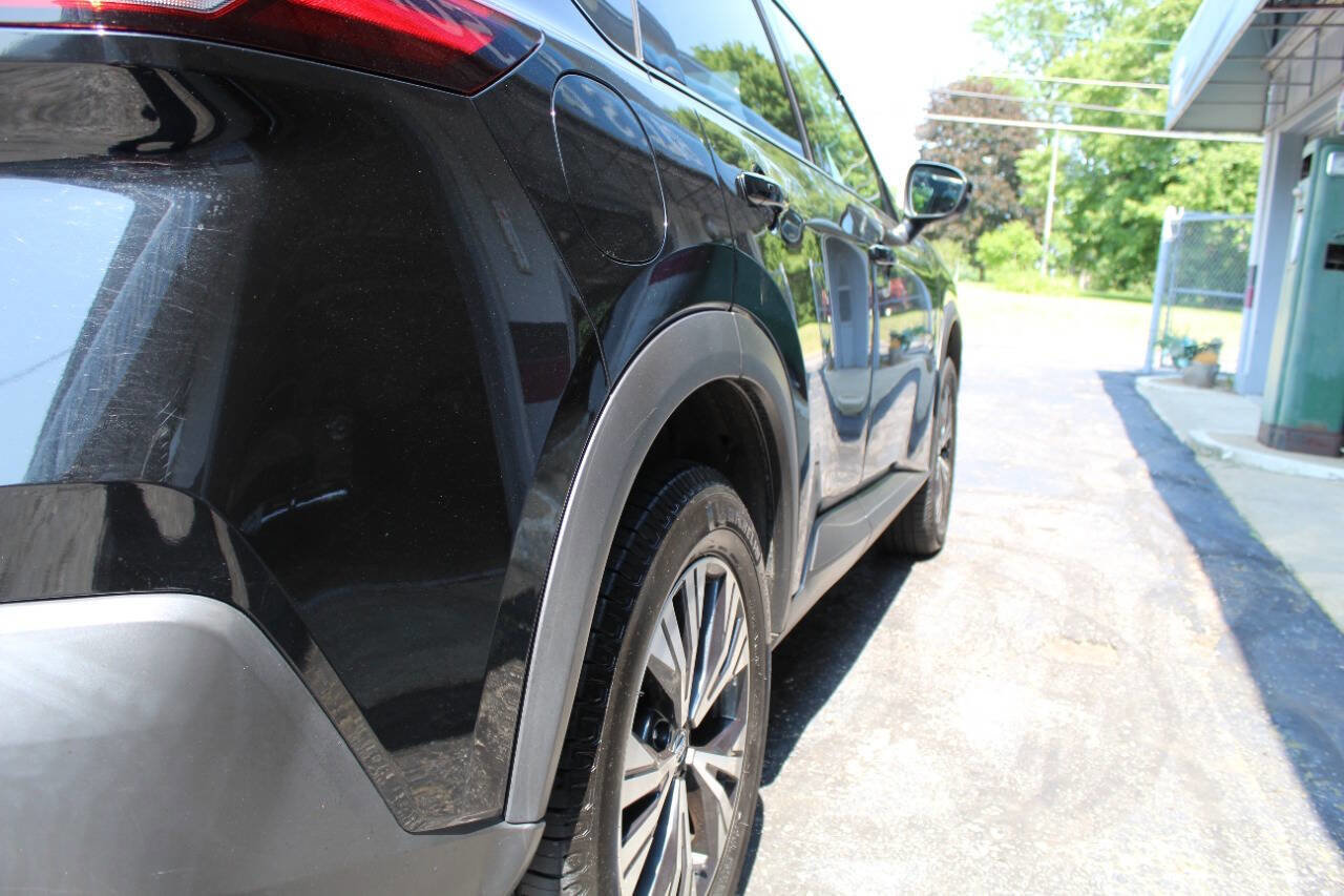 Used 2021 Nissan Rogue SV image 14