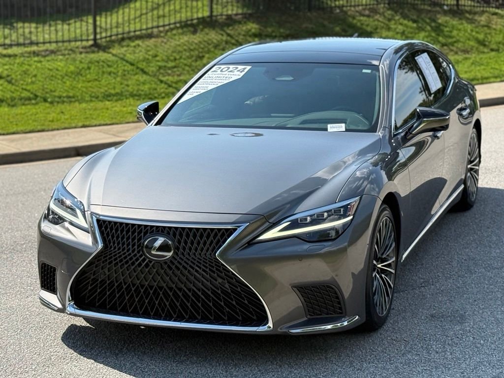 Certified 2024 Lexus LS 500 w/ Luxury Package RWD image 9