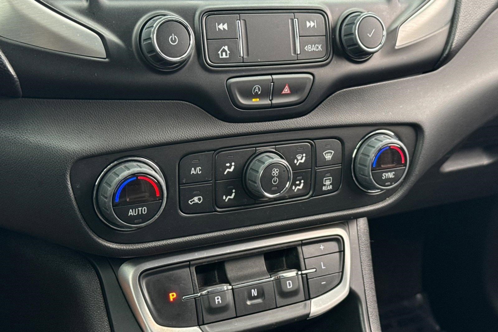 Used 2024 GMC Terrain SLT w/ Elevation Edition FWD image 16