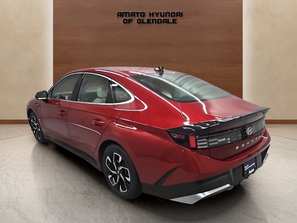 Certified 2025 Hyundai Sonata SEL FWD image 4
